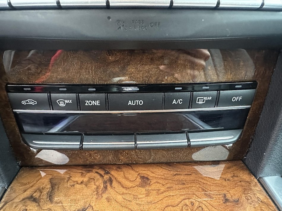 Mercedes-Benz Třída E 2.2CDi 