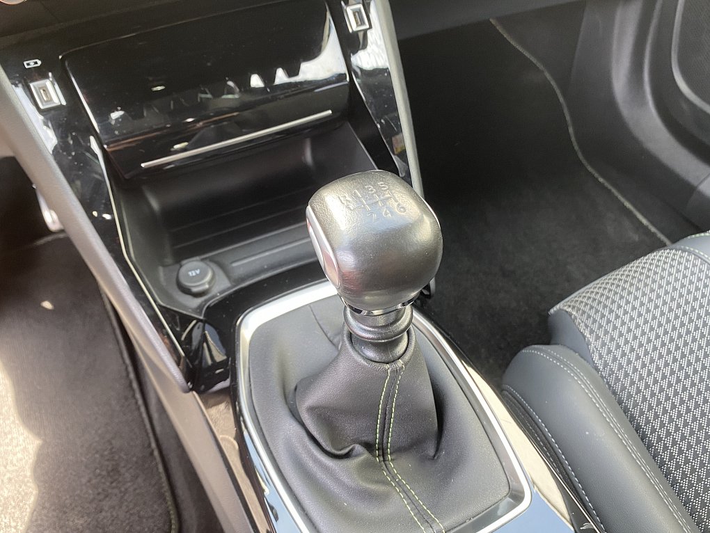 Peugeot 2008 1.2PT GT Line