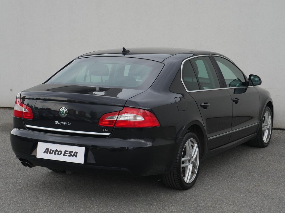 Škoda Superb II 2.0 TDi Ambition