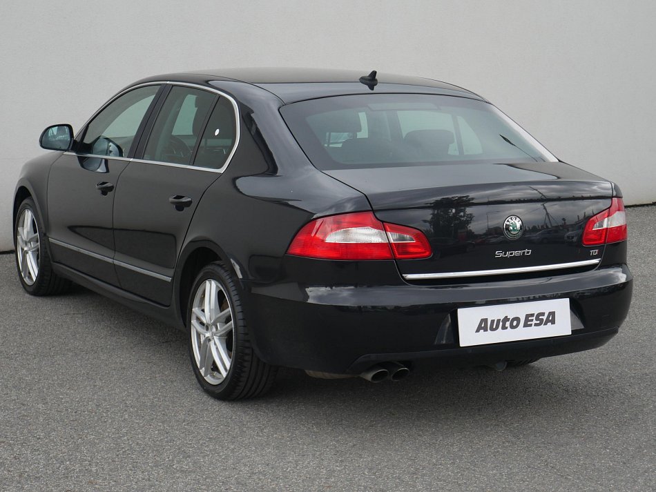 Škoda Superb II 2.0 TDi Ambition