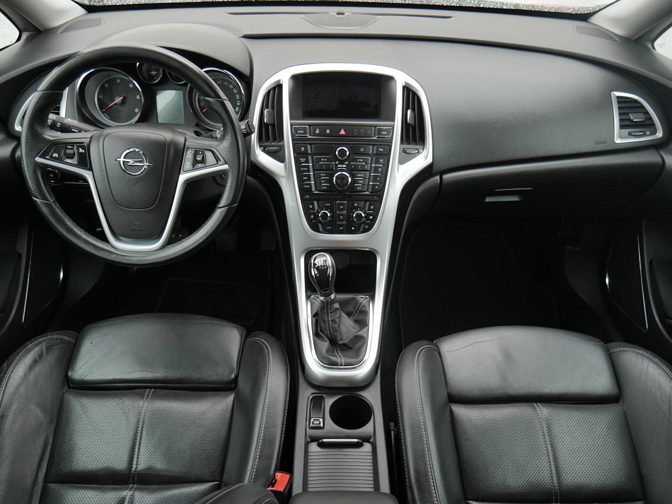 Opel Astra 2.0 CDTi 