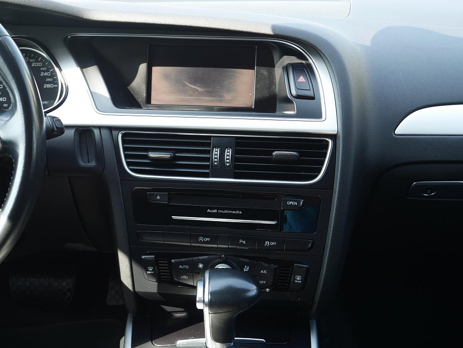 Audi A4 2.0TDi  Avant