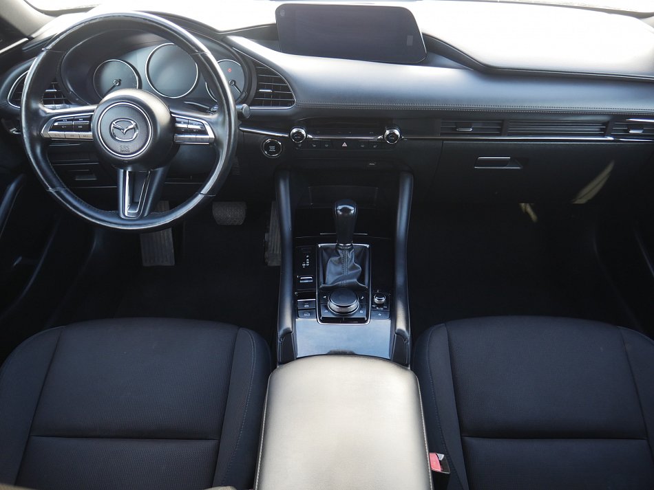 Mazda 3 2.0i 