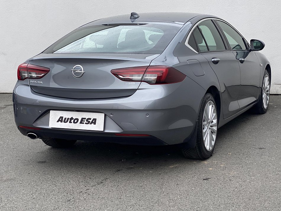 Opel Insignia 2.0 CDTi 