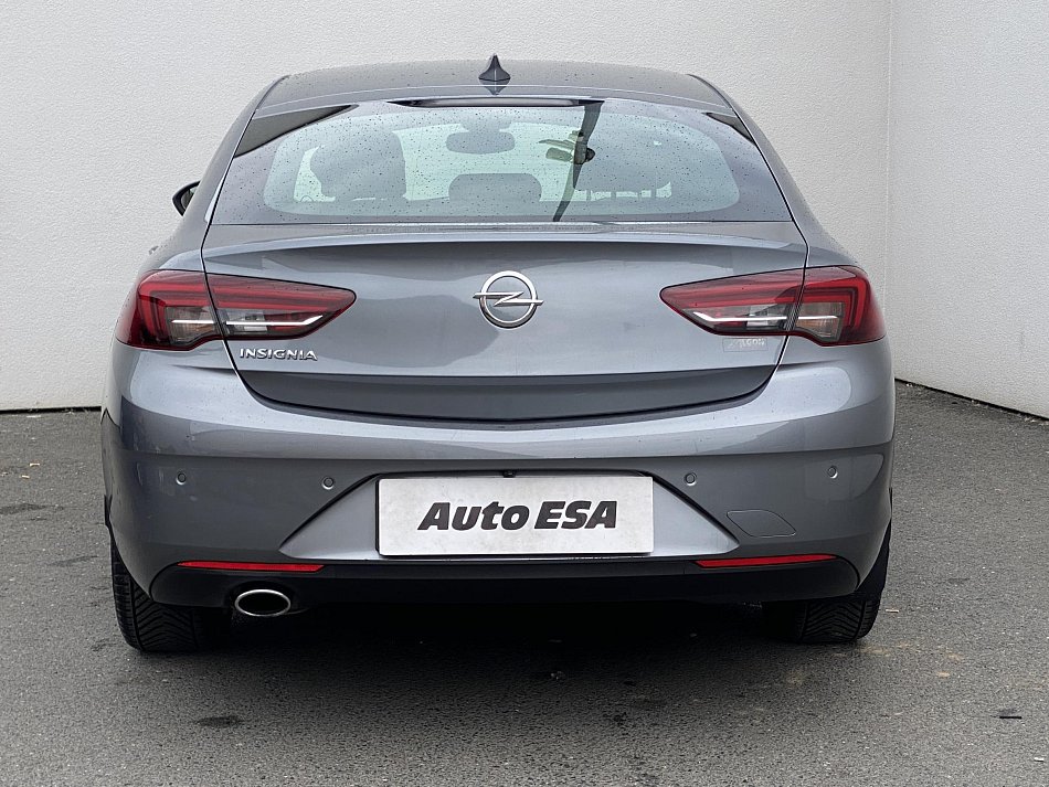 Opel Insignia 2.0 CDTi 