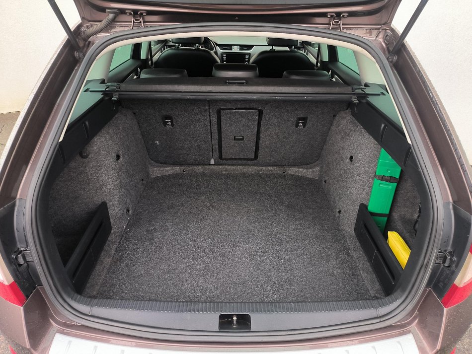 Škoda Octavia III 2.0TDi Elegance