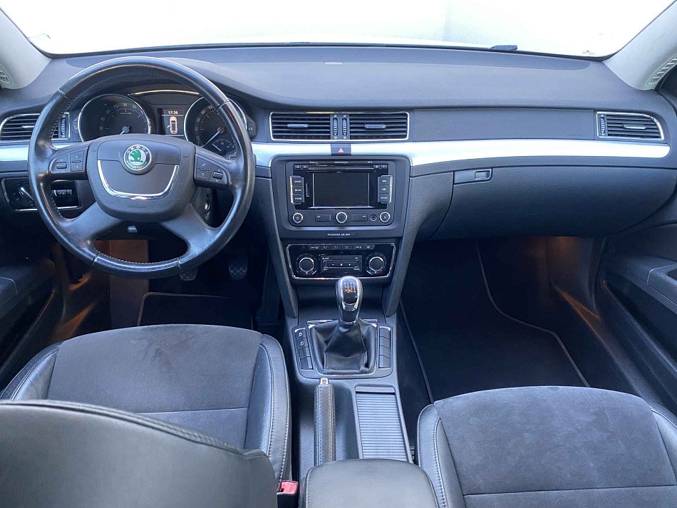 Škoda Superb II 2.0 TDi Ambition
