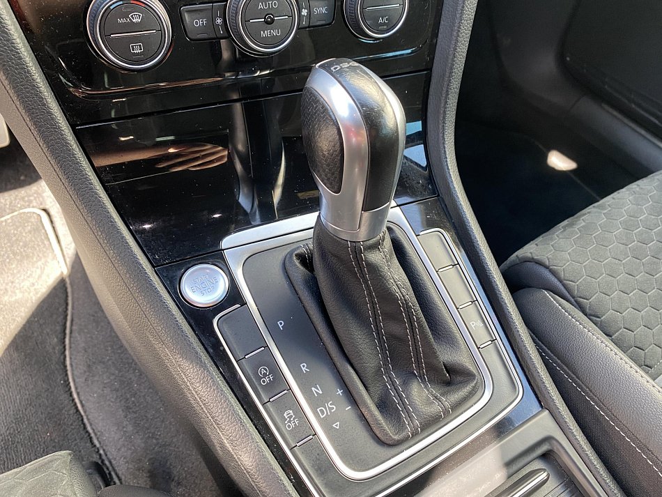Volkswagen Golf 2.0TDi GTD