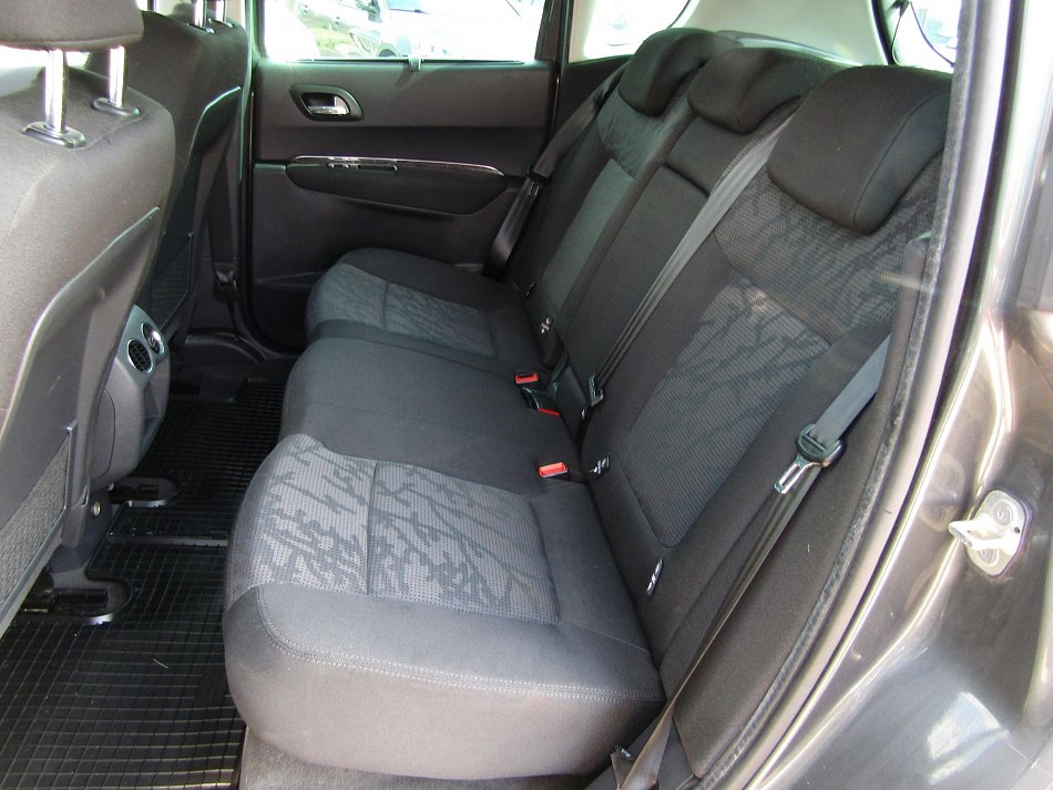 Peugeot 3008 2.0 HDi 