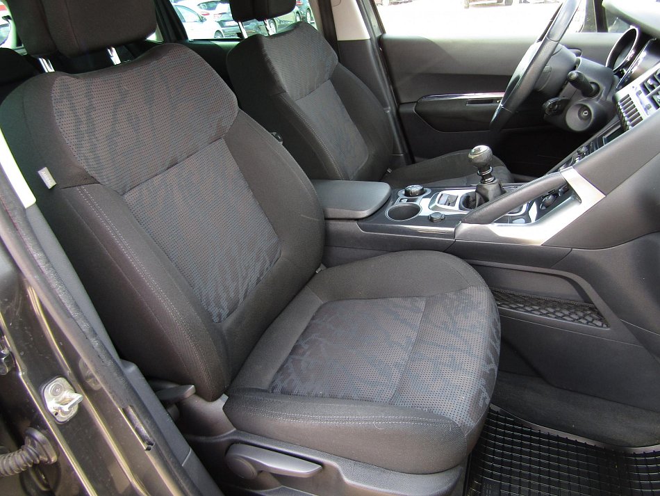 Peugeot 3008 2.0 HDi 