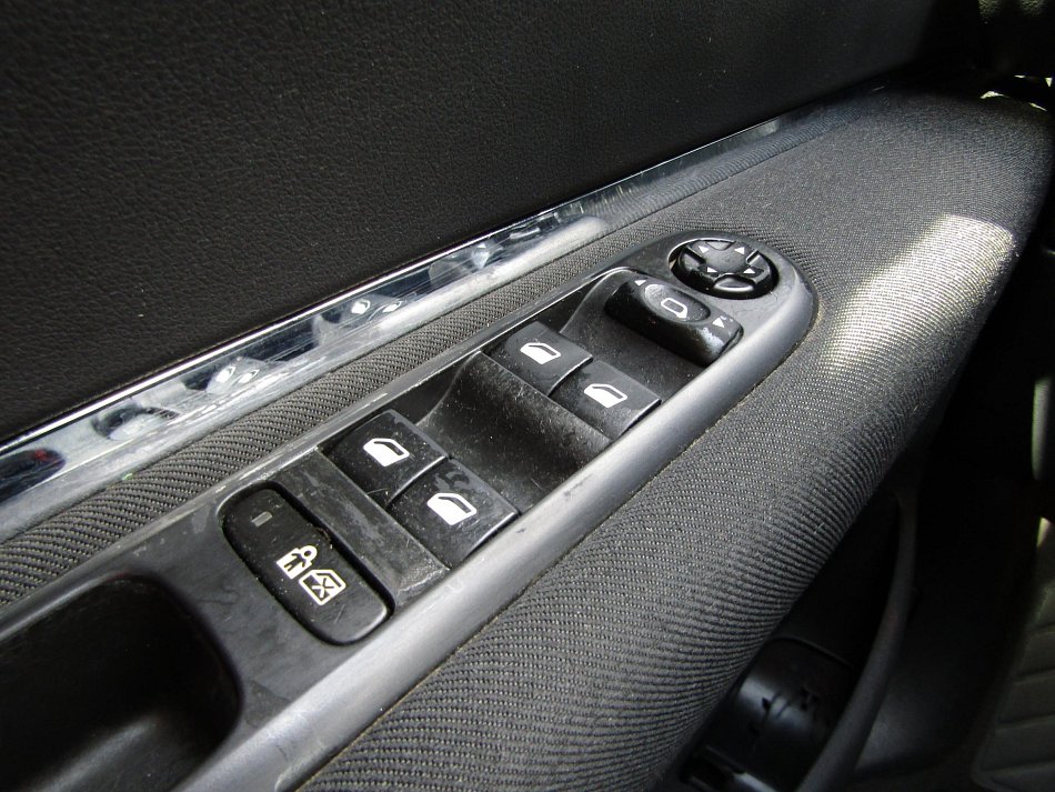 Peugeot 3008 2.0 HDi 