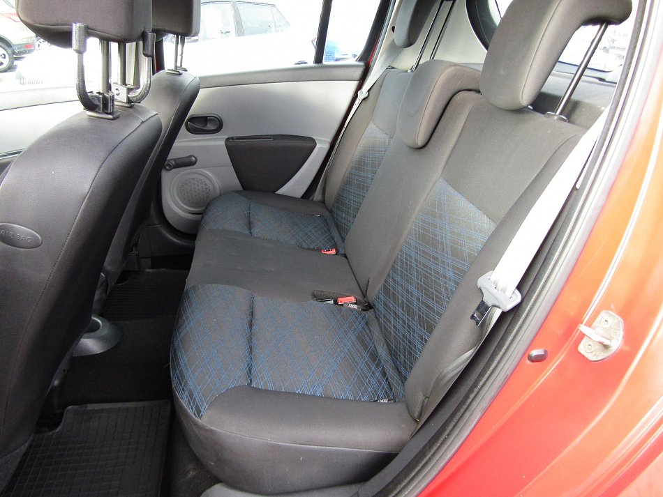 Renault Clio 1.2 16V 