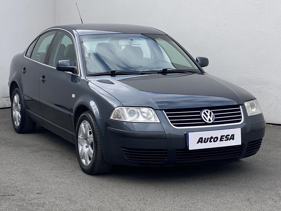 Volkswagen Passat 2.4i 