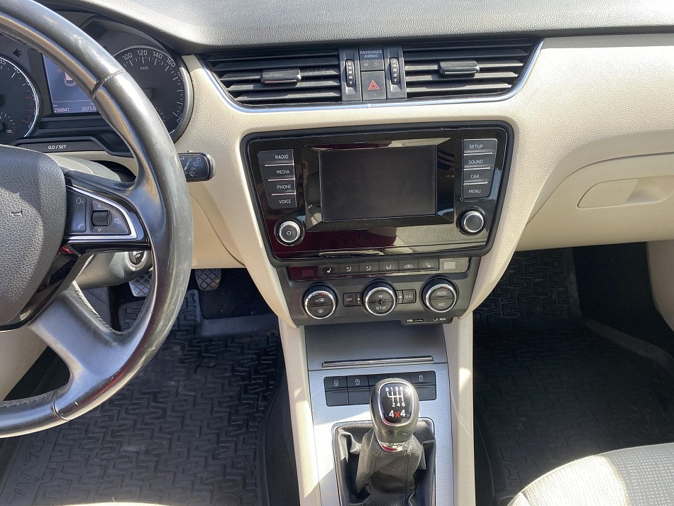 Škoda Octavia III 2.0 TDi Elegance 4x4