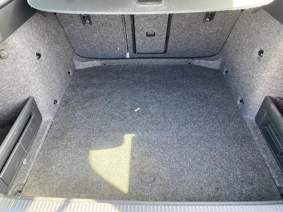 Škoda Octavia III 2.0 TDi Elegance 4x4