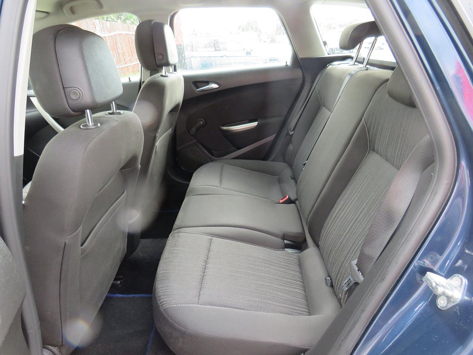 Opel Astra 1.4i 