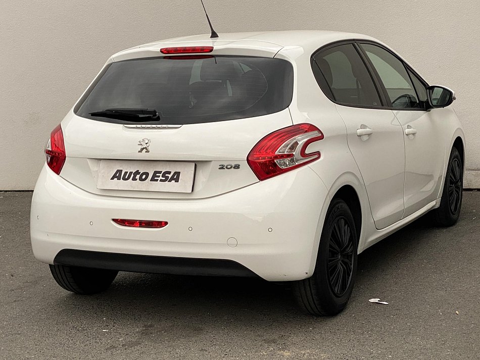 Peugeot 208 1.2 VTi 