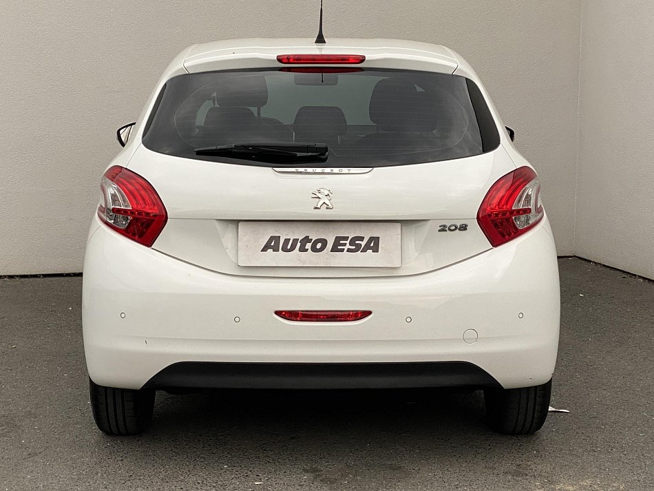 Peugeot 208 1.2 VTi 