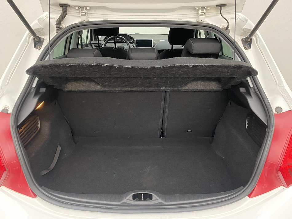 Peugeot 208 1.2 VTi 