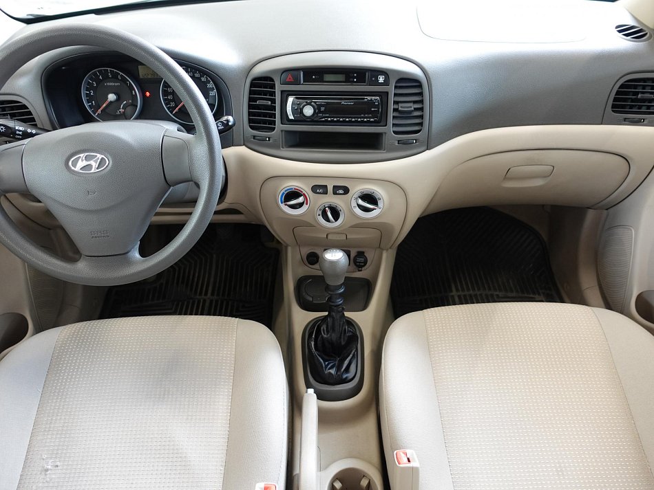 Hyundai Accent 1.4i 