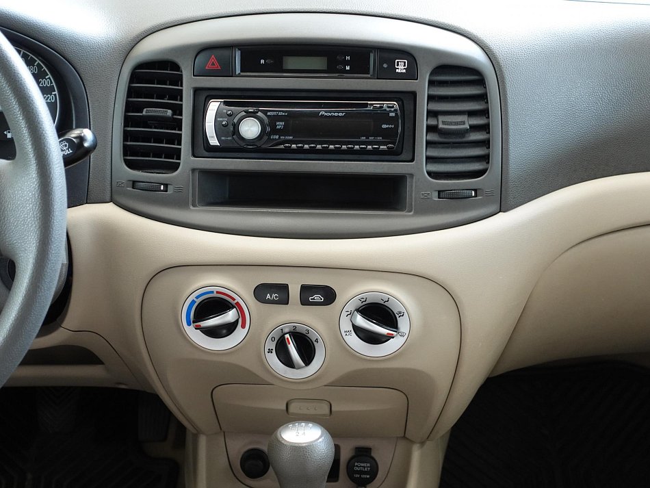 Hyundai Accent 1.4i 