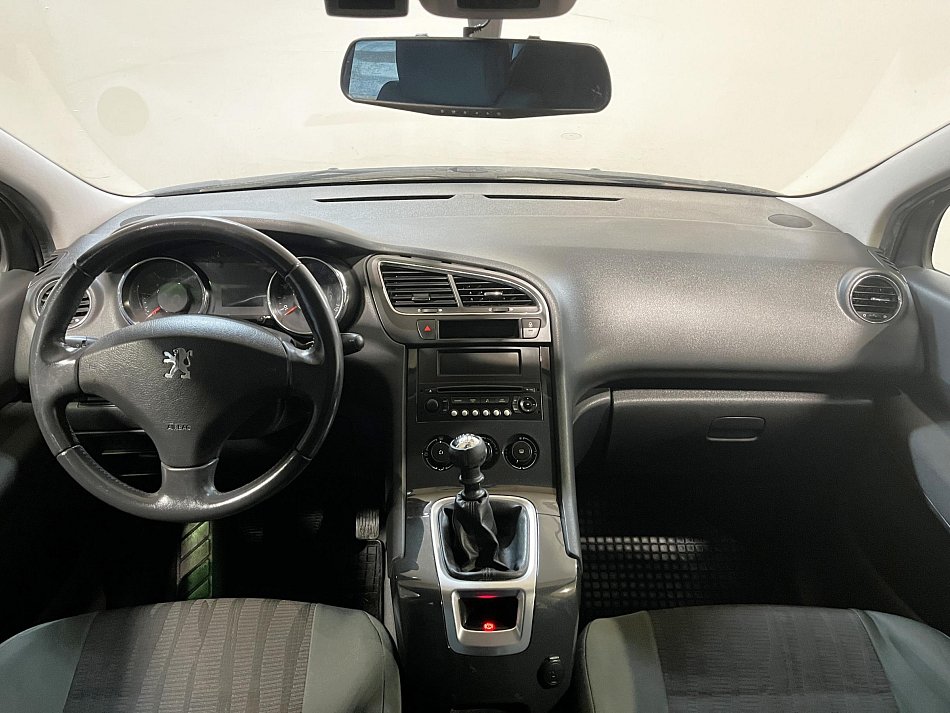 Peugeot 5008 1.6i 