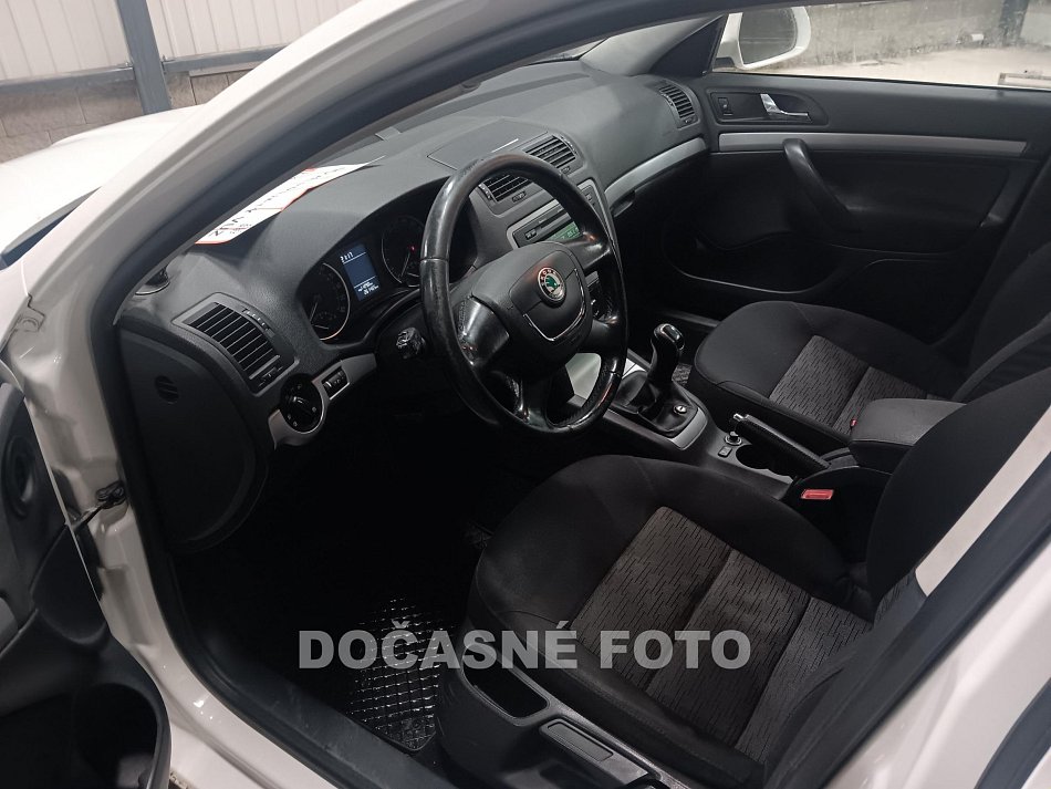 Škoda Octavia II 1.6 TDi Ambiente
