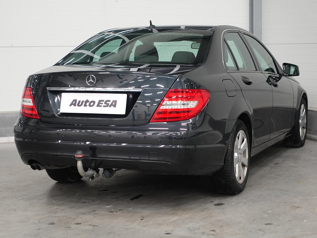 Mercedes-Benz Třída C 2.2 CDi  C180