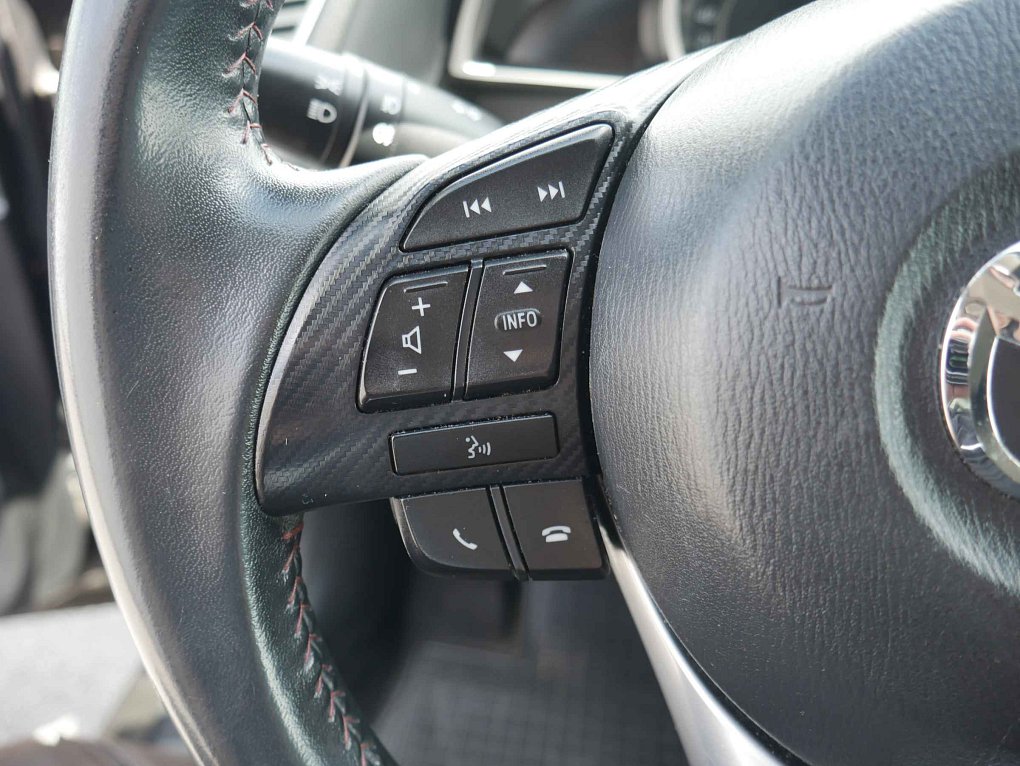 Mazda 3 2.0i 