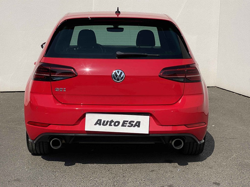Volkswagen Golf 2.0 TSi GTi