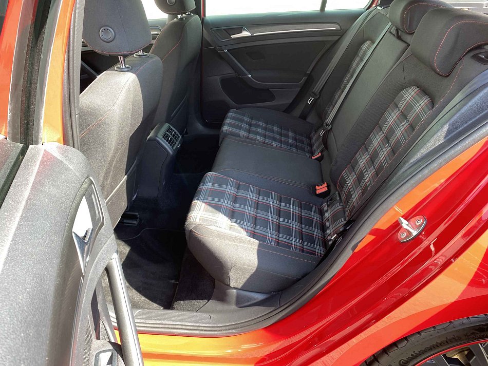 Volkswagen Golf 2.0 TSi GTi