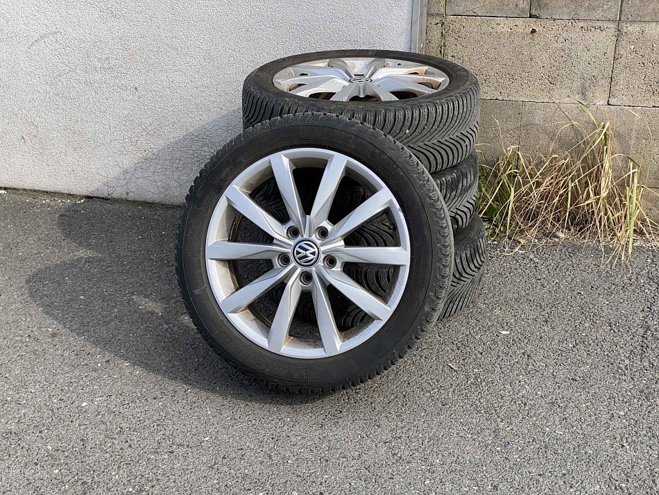 Volkswagen Golf 2.0 TSi GTi