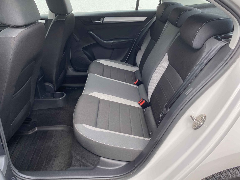 Škoda Rapid 1.0 TSi Ambition