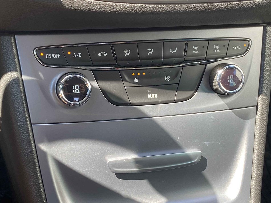 Opel Astra 1.6CDTi 