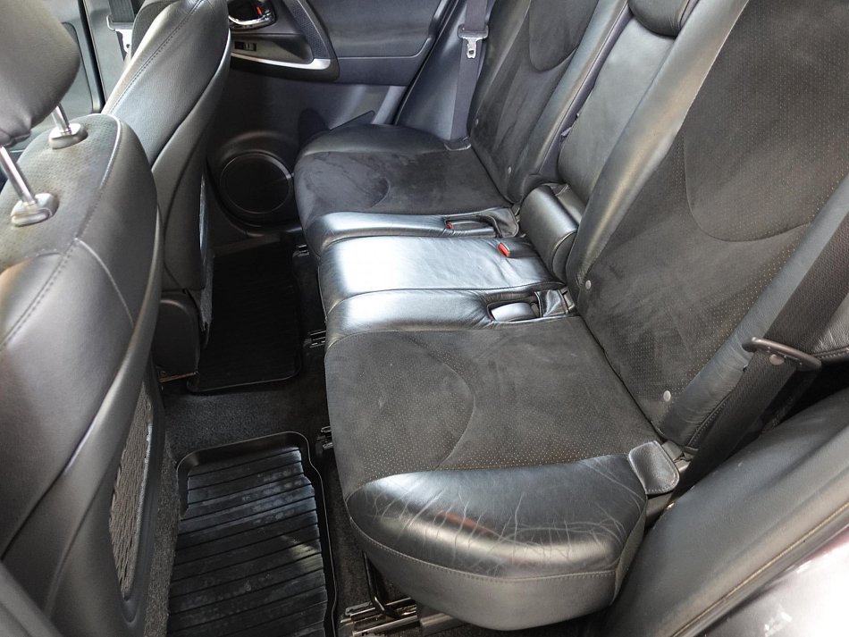 Toyota RAV4 2.0 i  4x4