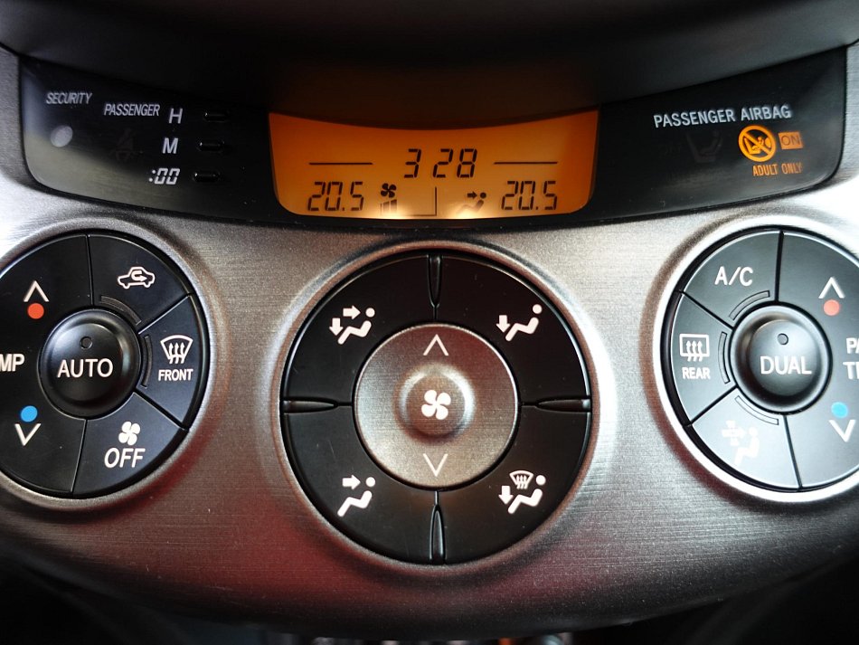 Toyota RAV4 2.0 i  4x4