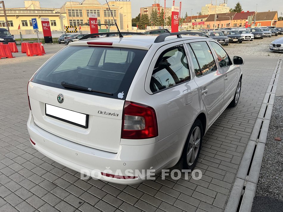 Škoda Octavia II 1.6 TDi Ambiente