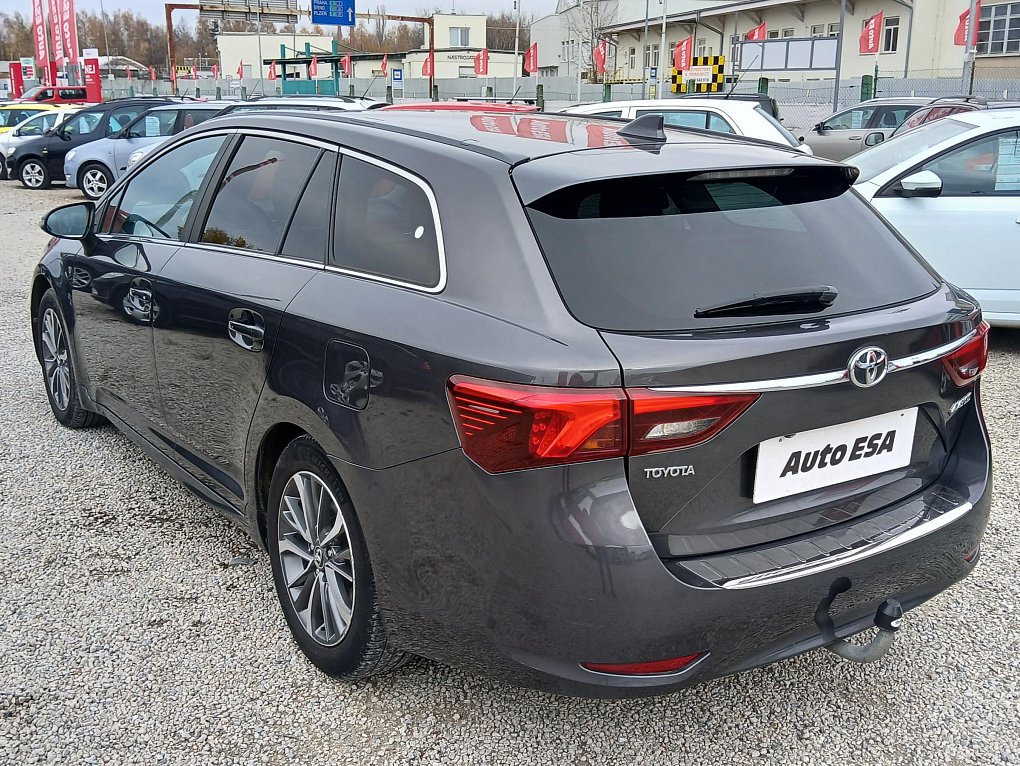 Toyota Avensis 2.0 D-4D Trend