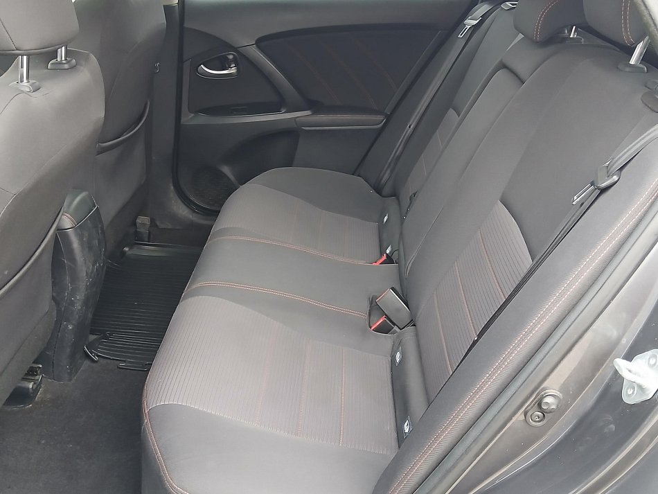 Toyota Avensis 2.0 D4D Trend