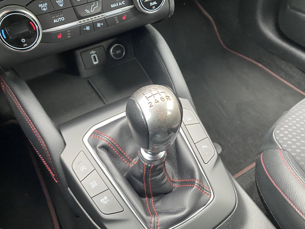 Ford Focus 1.0 EB ST-Line