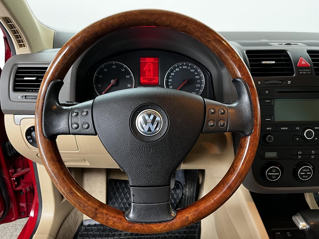 Volkswagen Jetta 1.6 i 