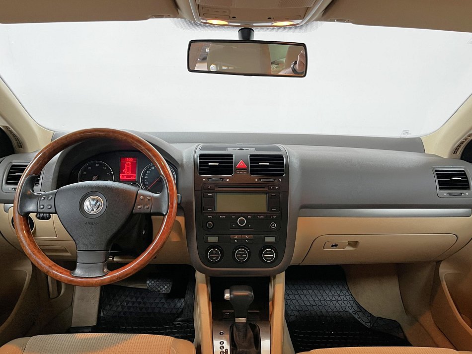 Volkswagen Jetta 1.6 i 