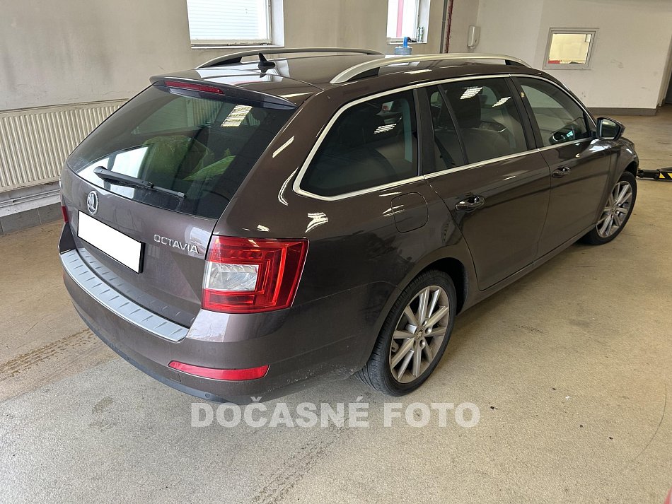 Škoda Octavia III 2.0TDi Elegance