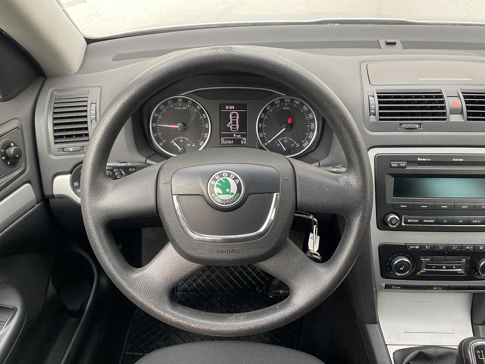 Škoda Octavia II 2.0 TDI Family