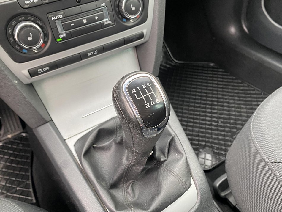 Škoda Octavia II 2.0 TDI Family