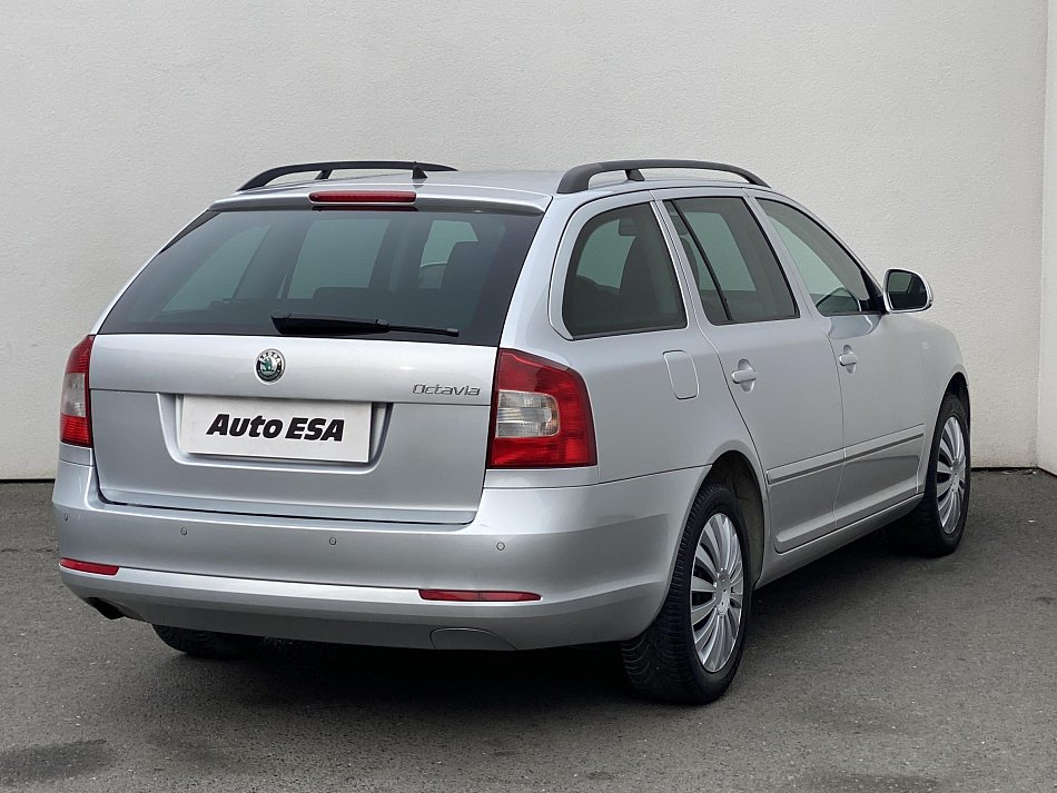 Škoda Octavia II 2.0 TDI Family