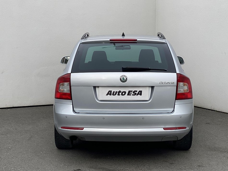 Škoda Octavia II 2.0 TDI Family
