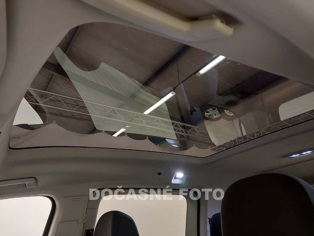 Volkswagen Caddy 2.0TDi Life MAXi 7míst
