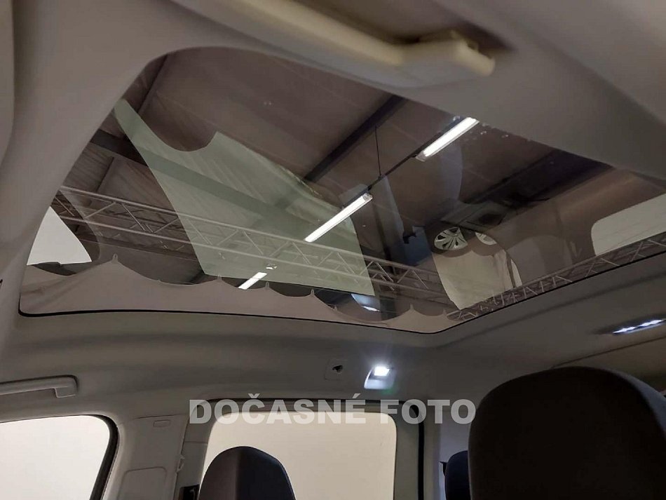 Volkswagen Caddy 2.0TDi Life MAXi 7míst