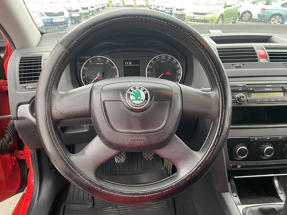Škoda Octavia II 1.6i 